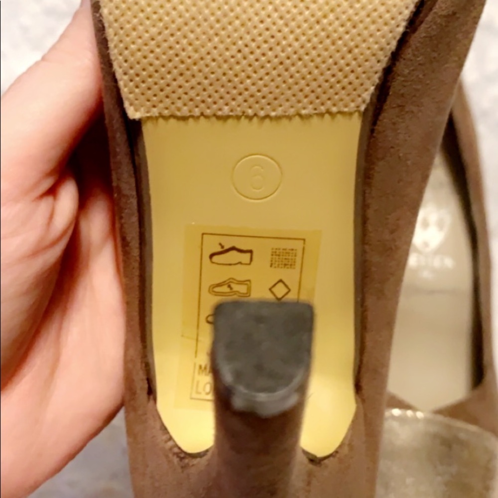Brown suede size 5 heels